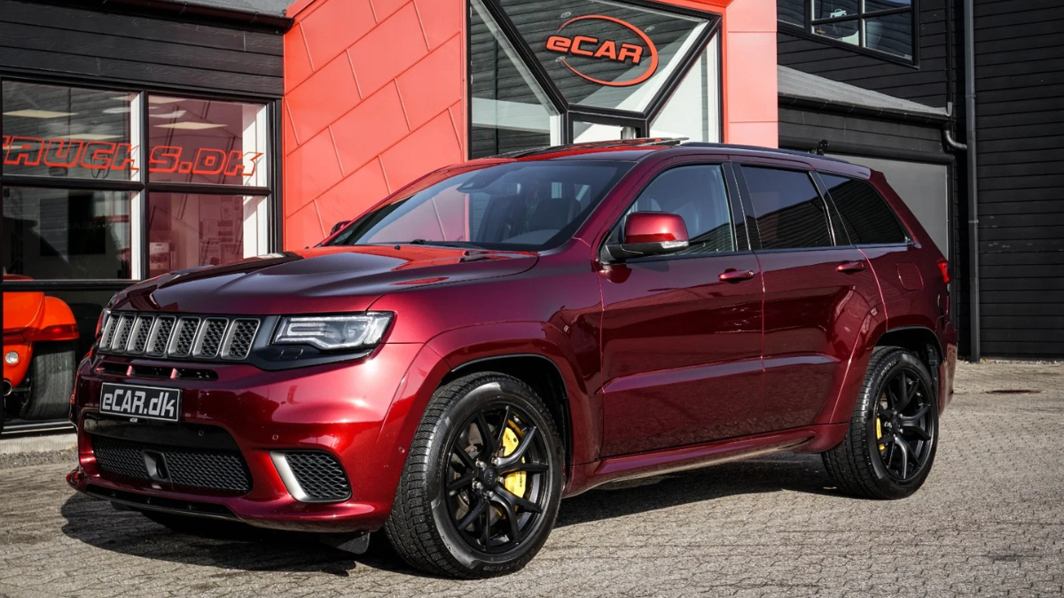 Trackhawk
